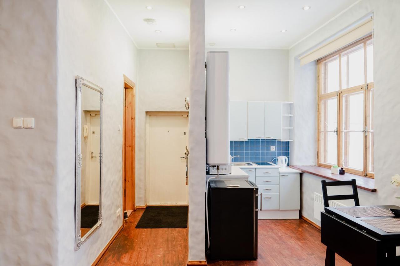 Dream Stay - Old Town City Wall Studio Apartment Tallinn Exterior photo
